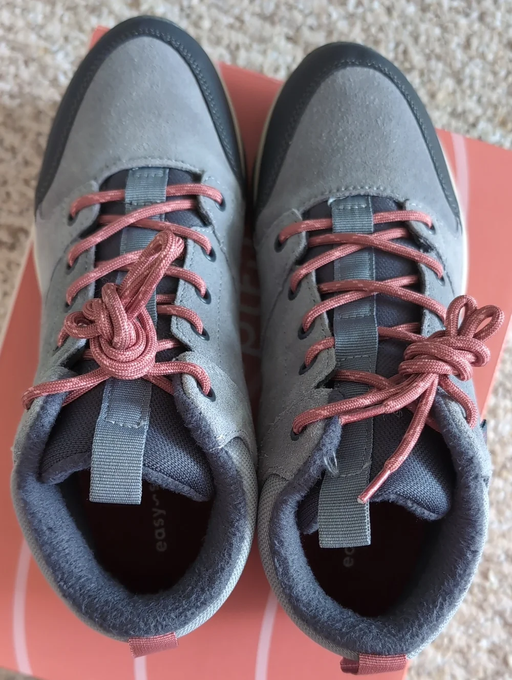 NIB Easy Spirit Women's Gray Suede Lace-Up Walking Hiking Boots  7B